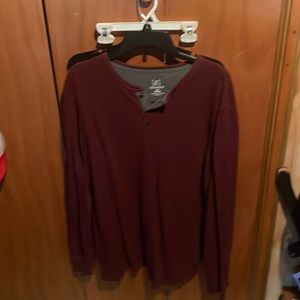 Maroon quarter button thermal shirt